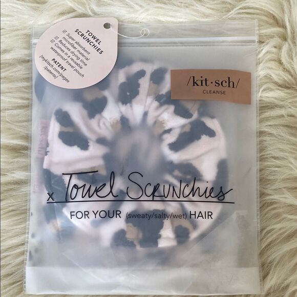 Kitsch Towel Scrunchies Set Black Pink White Animal Prints Chic Gift Pack NWT - Picture 1 of 4
